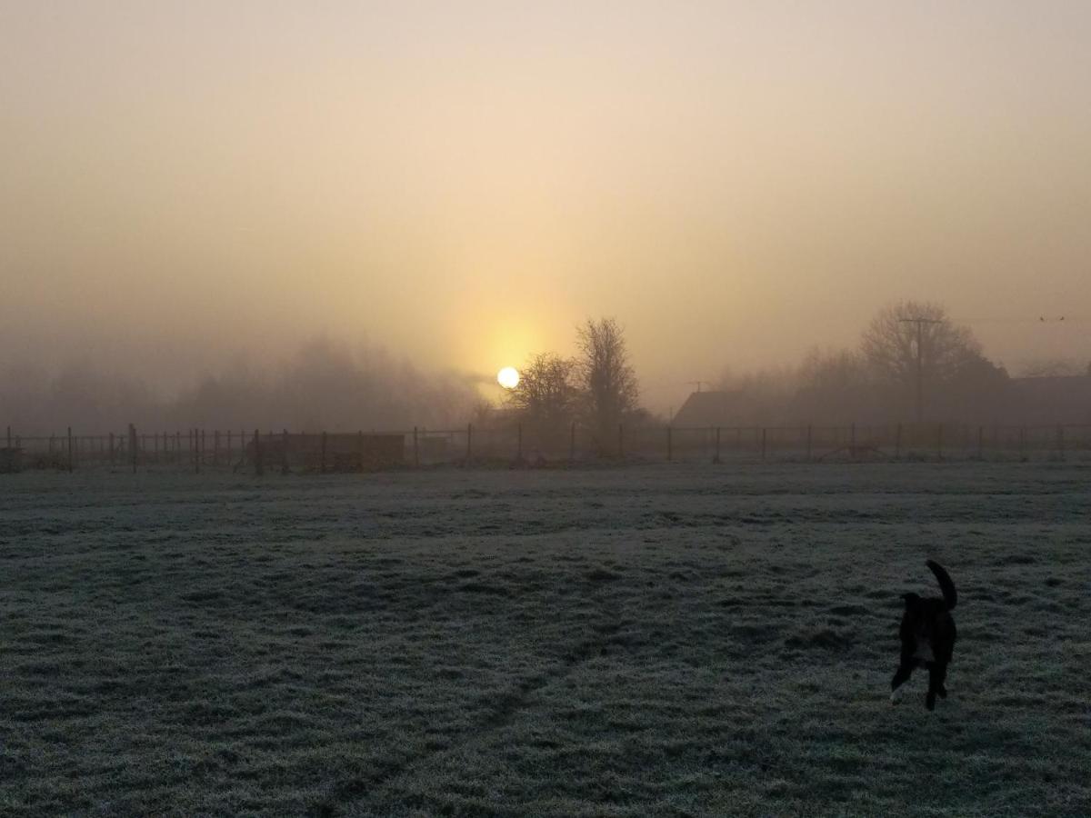 Bed and Breakfast A la campagne, au calme Monterolier Esterno foto